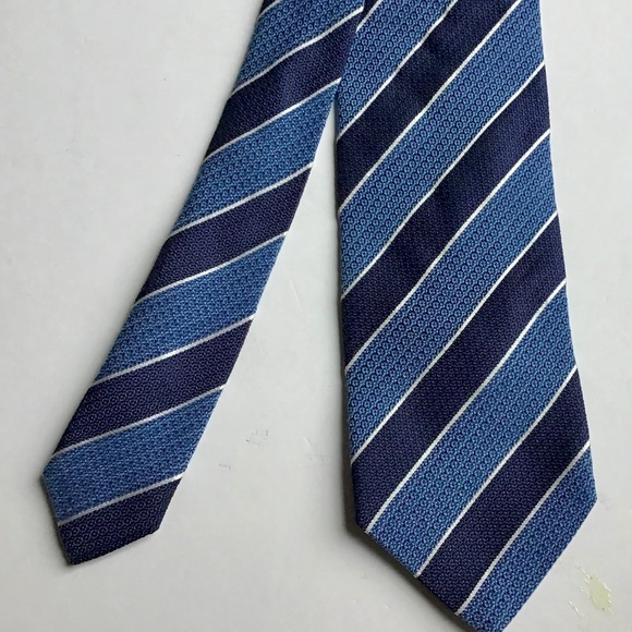 Eton classy navy & blue  striped  textured silk & cotton tie made in Italy 🇮🇹 - Picture 5 of 6